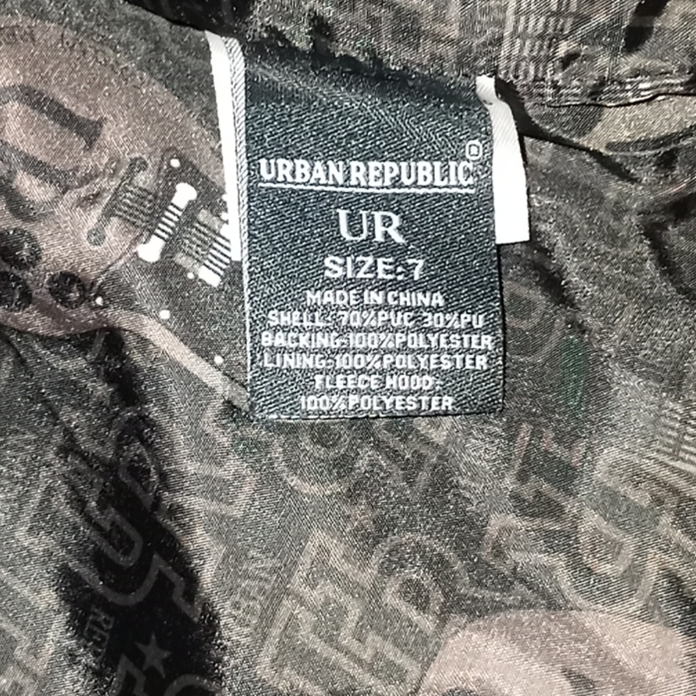 "Leather" jacket - Picture 3 of 4